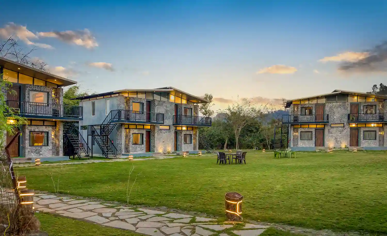 Resorts & Architecture · 01