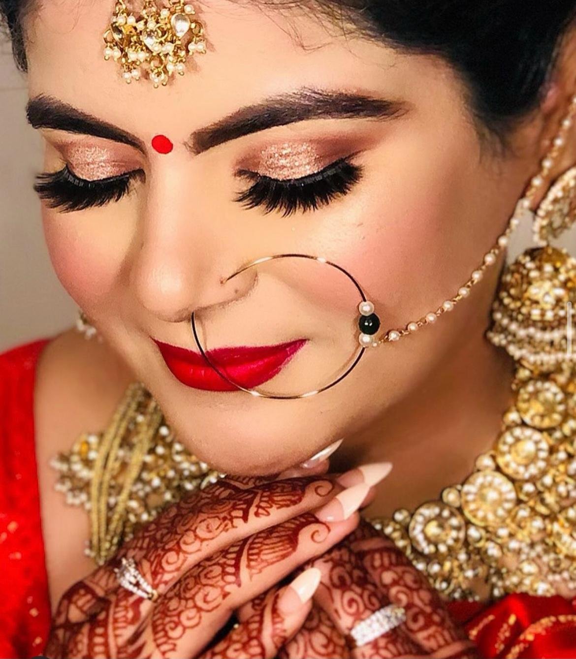 Bridal & Makeup · 05