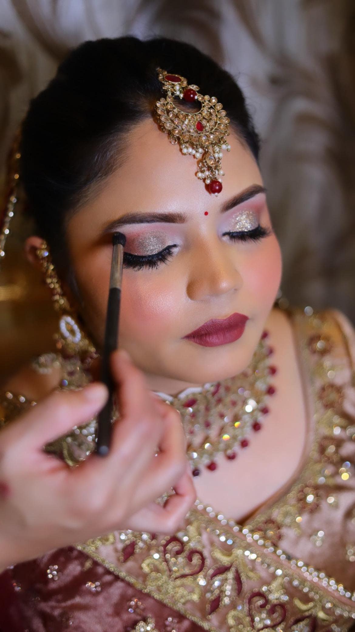 Bridal & Makeup · 08